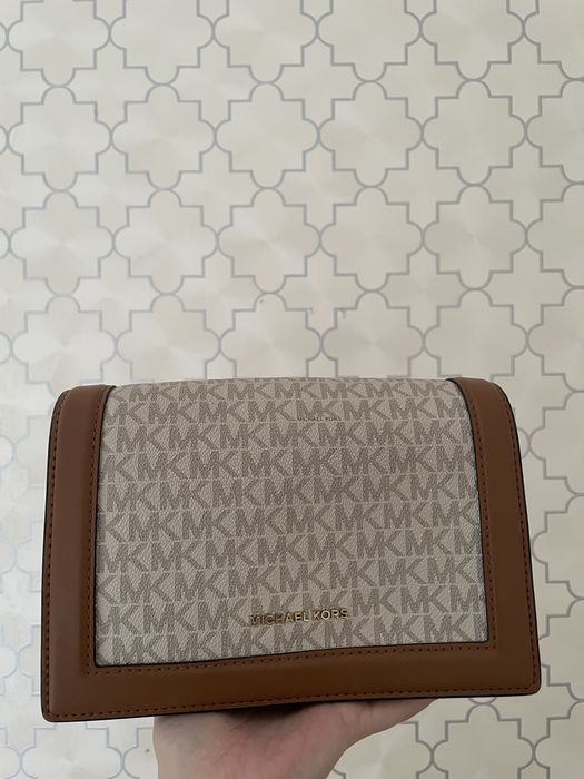 Продам сумку Michael Kors