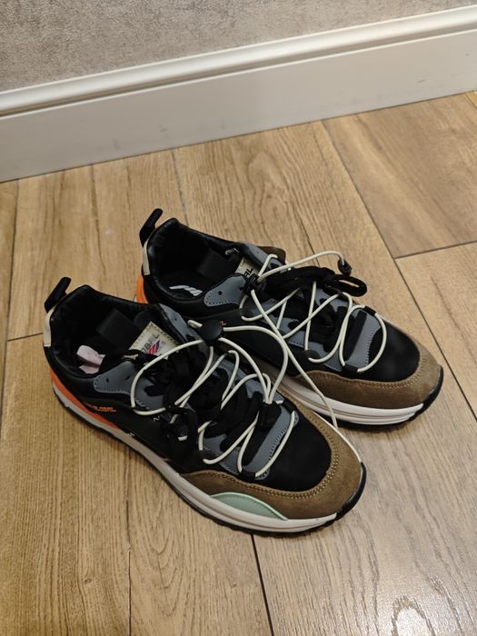 Кроссовки на мальчика