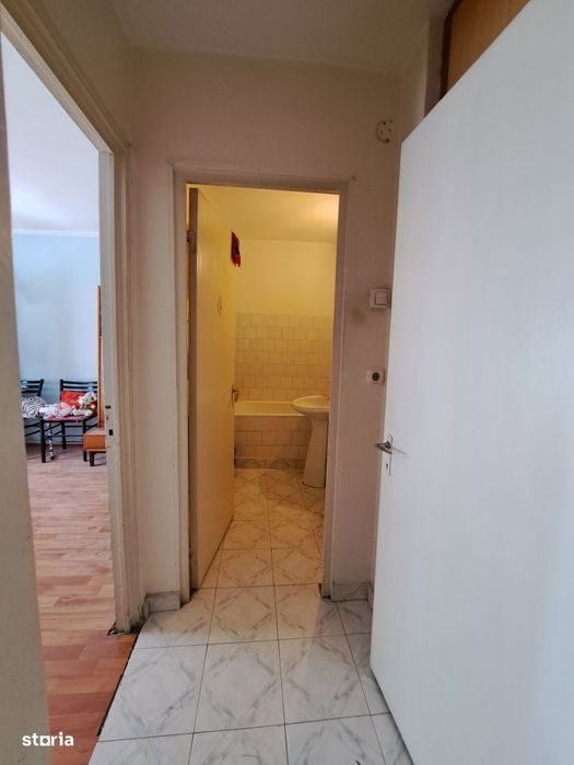 Apartament 2 camere, etajul 2, bld Decebal