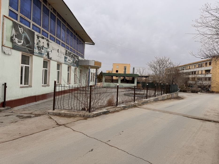 Бино сотилади манзил 3 мкр 2 мактаб олдида