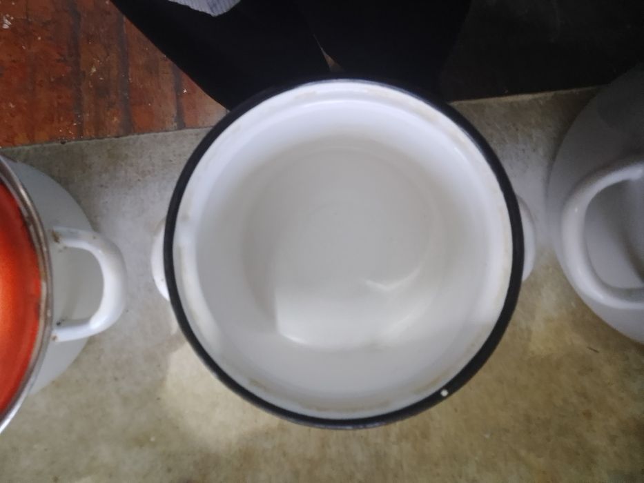 Продаю кастрюли разные