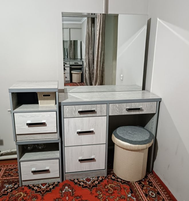 Мебель ЛМДФ спальня полный набор, в отличном состоянии как новая