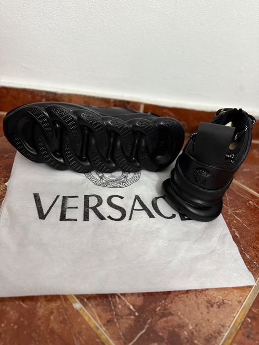 Adidasi VersaceChain Reaction Black premium !