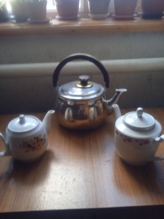 Чайник заварочный. Фарфоровые.