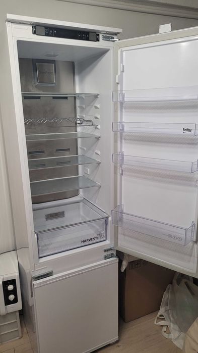 Combina frigorifica beko