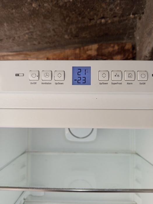 Продавам Хладилник liebherr