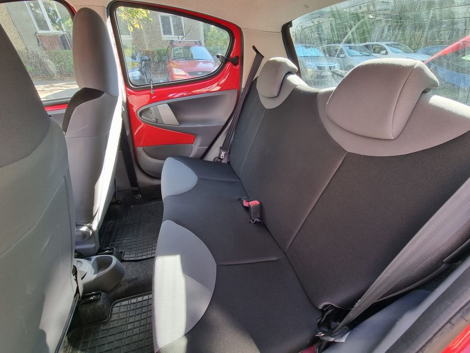Vând mașină Citroën C1