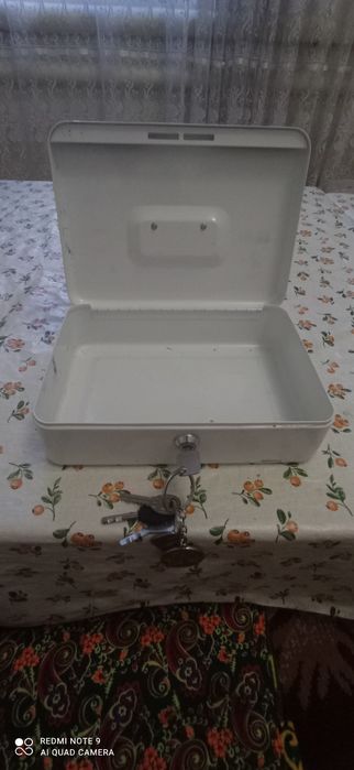 Медицинский  кэйс или для ценных бумаг