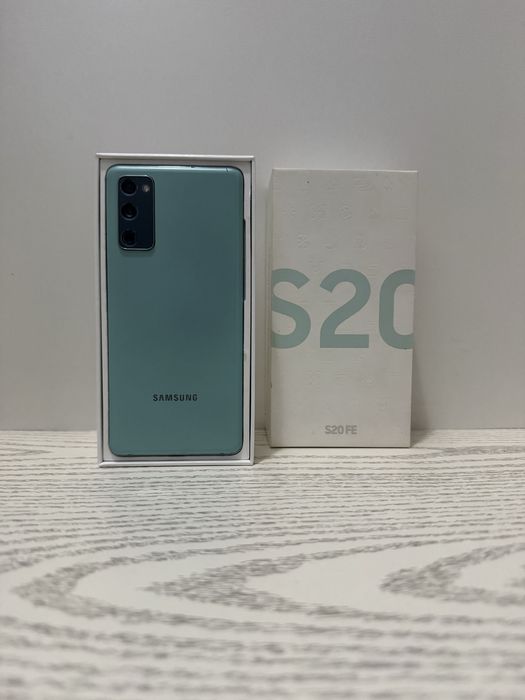 Samsung S20 FE Идеал 6/128 гб