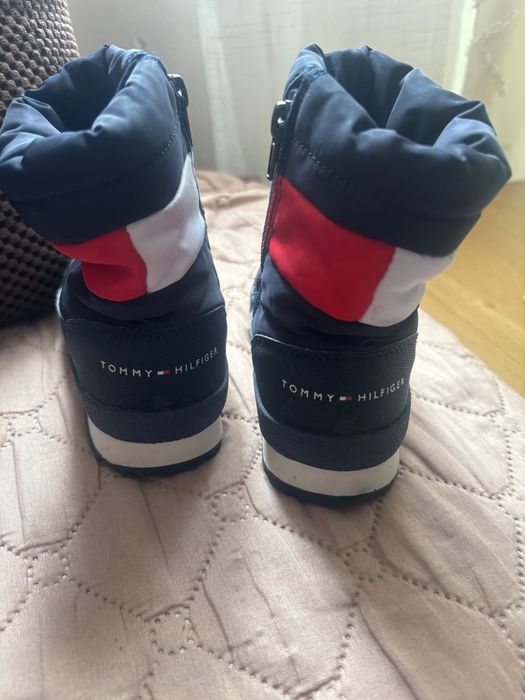 Tommy Hilfiger детски ботуши №27 оригинални