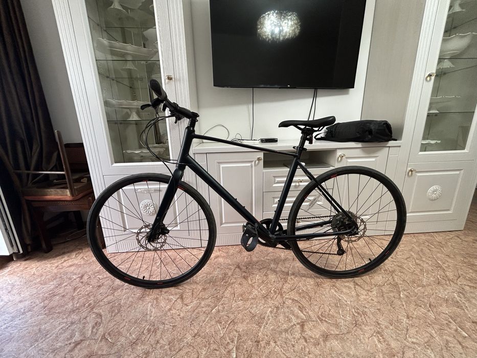 Спортивный крутой велосипед