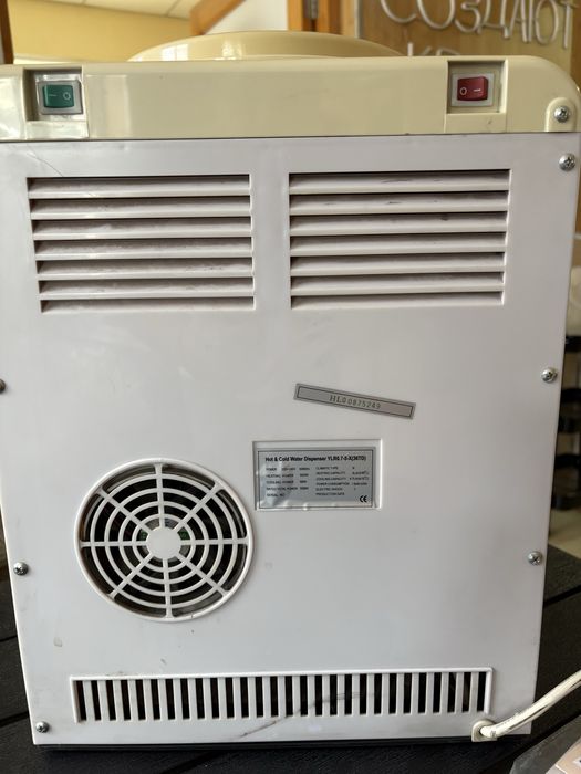 Продам кулер для воды