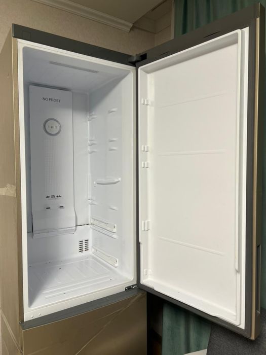 Холодильник, Haier C2F637CGGU1 золотистый
