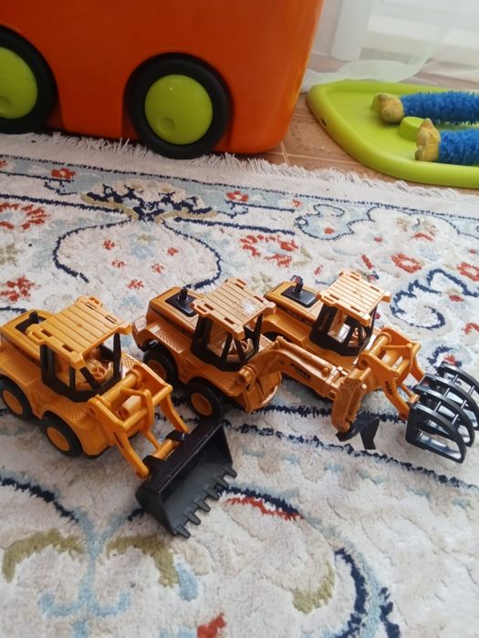 Продам игрушки.