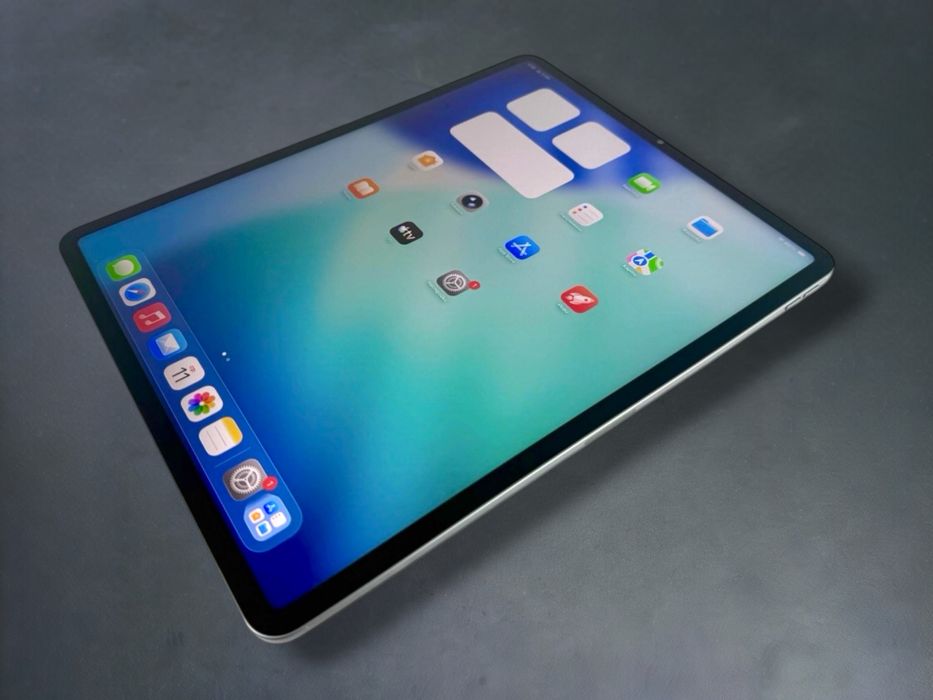 Apple iPad Pro 12.9 M1 5th Gen WiFi 256GB Gray Отличен! Гаранция!