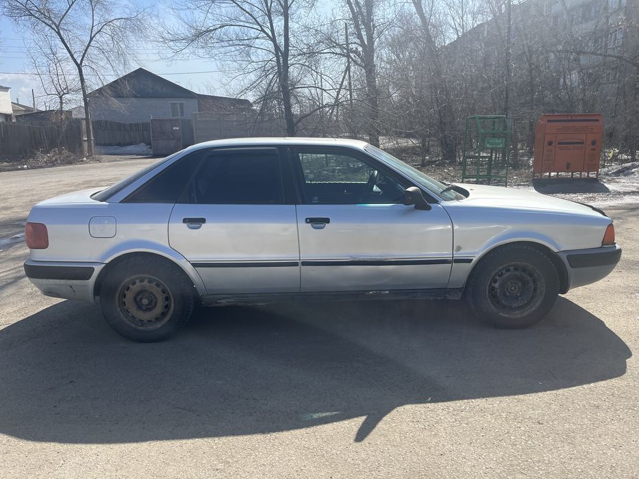 Продам Audi 80 B4 1992 года