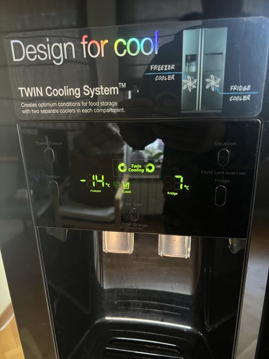 Промоция Хладилник Samsung работещ с проблем