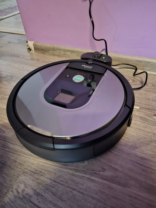 Robot aspirator iRobot Roomba i7