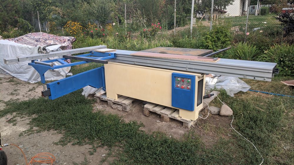 Форматно-раскроечный станок. Китайского пр-ва.