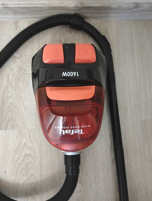 Продам пылесос TEFAL