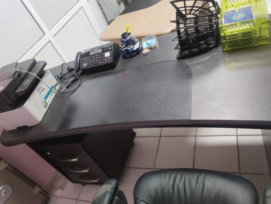 Продам офисную мебель