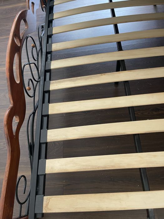 продам железную кровать