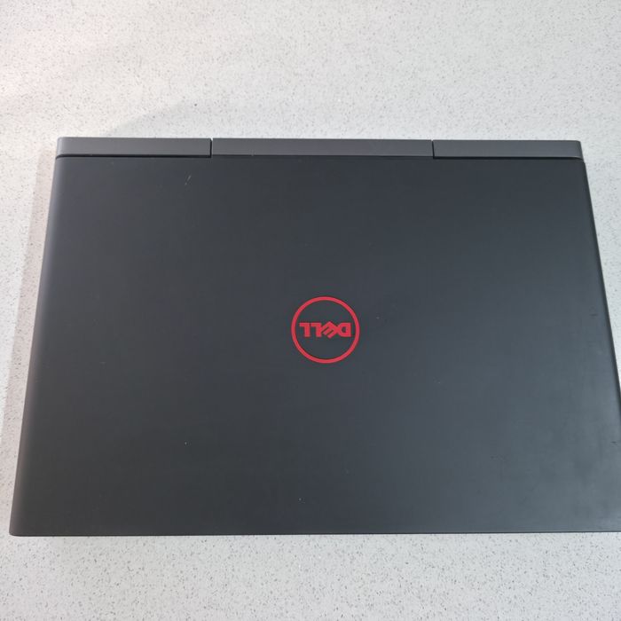 Laptop gaming dell p65f, pentru piese