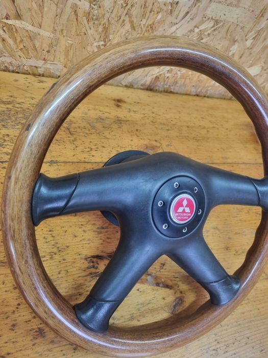 Руль деревянный митсубиси
