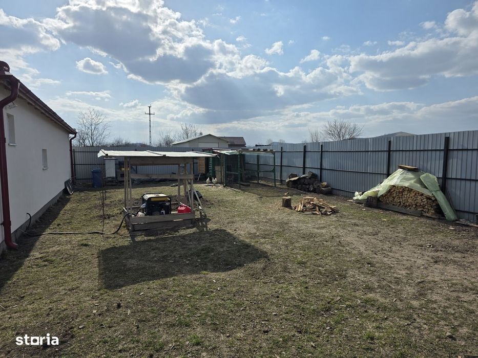 Casa + Teren 416mp Podu Oltului Harman Brasov