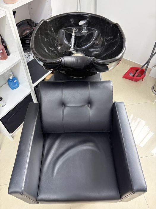 Scafa coafor neagra