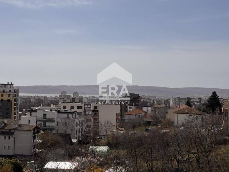 Панорамен двустаен апартамент в новострояща се кооперация на етап Акт