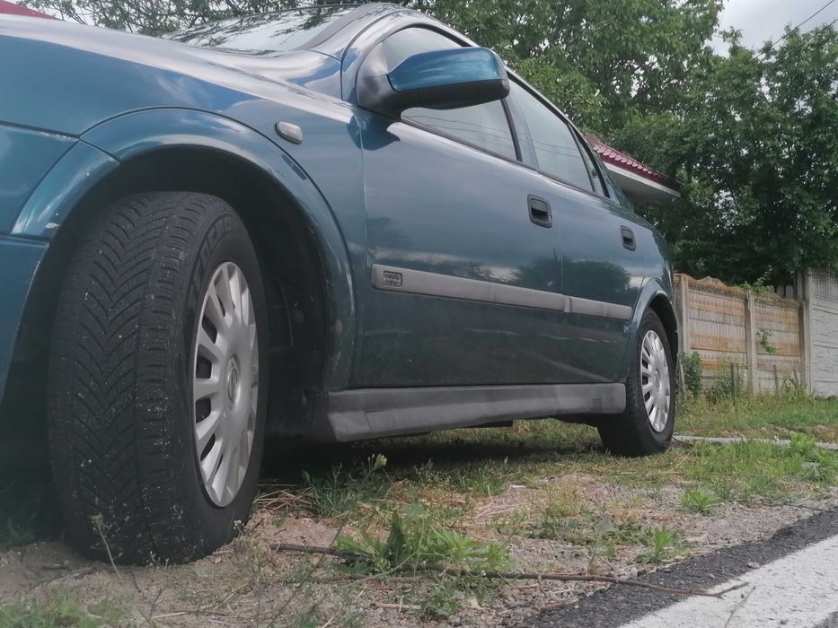 Opel astra g 1.6 8 v benzina an 2000
