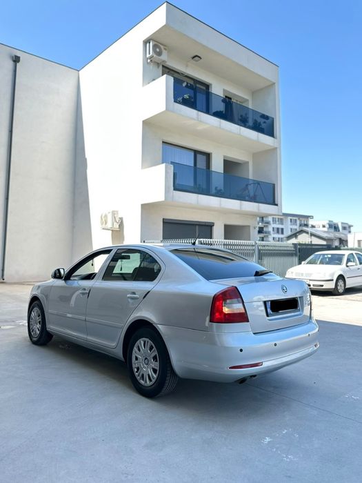 SKODA Octavia 2011 — imagine 3