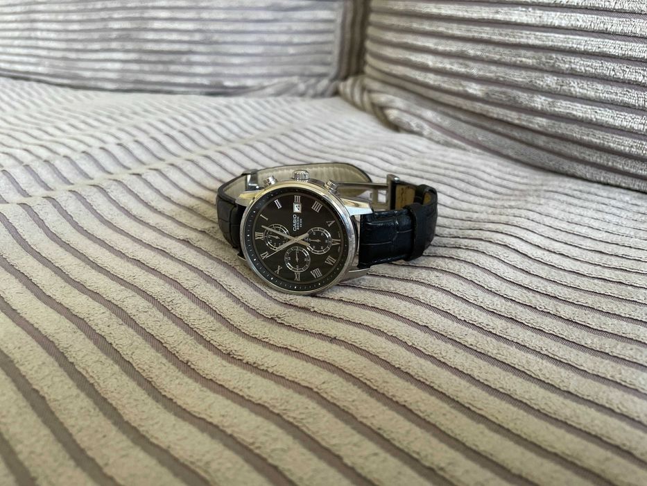 Ceas de Barbati Casio Beside BEM-511L-1AVDF