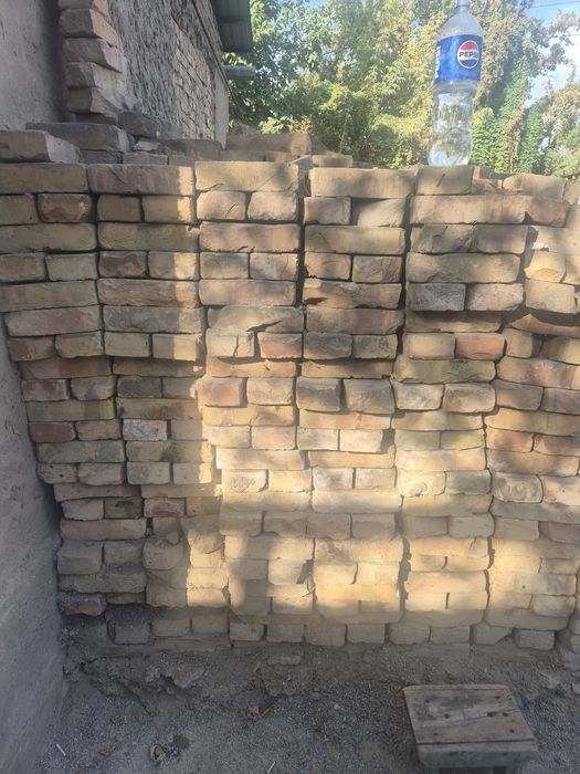 Продам кирпичи бу