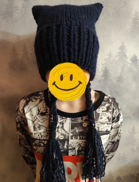 Вязаная котошапка