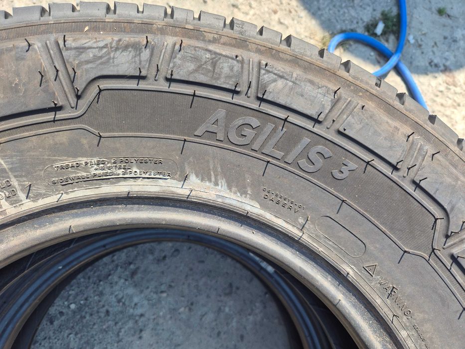 2 Anvelope de VARA - 225/75/16C - Michelin - Stare F BUNA - DOT 2025
