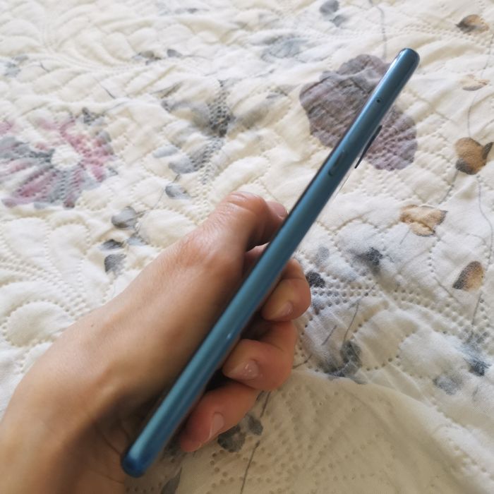 LG K50s смартфон