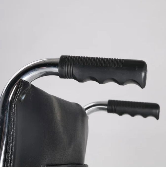 Кресло-коляска инвалидное, сиденье  56 см