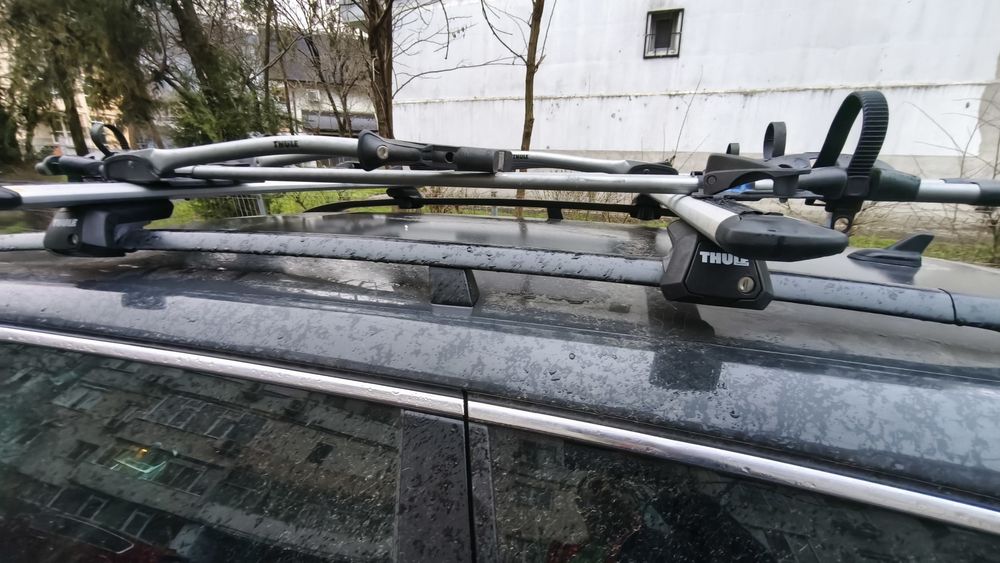 Vând bare transversale Thule wingbar VW B7