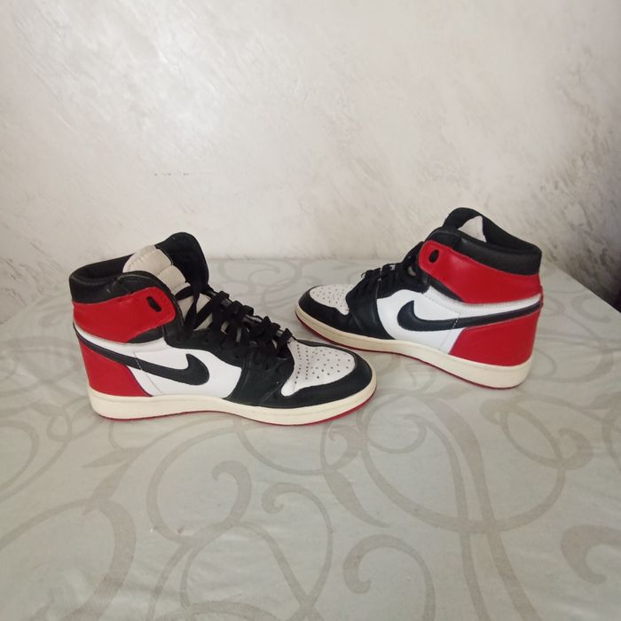 Продам кожаные кроссовки "NIKE" оригинал