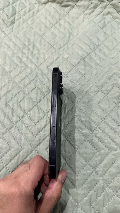 Продаю Iphone 16 pro, 256 gb