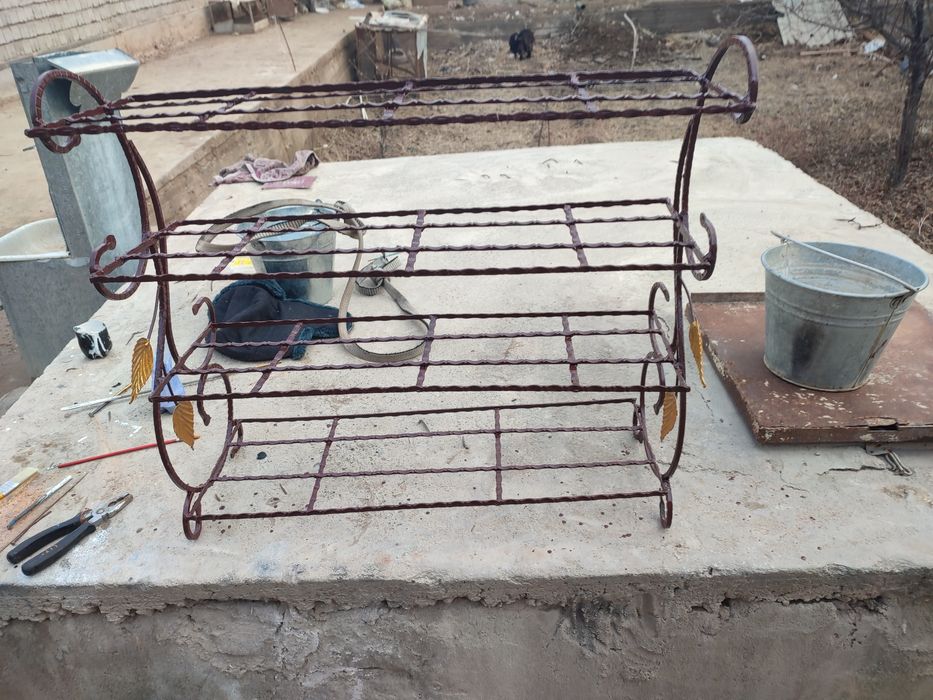 Oyoq kiyim quyadiganlar bor narxi 270000 oladiganlar tel qilsin