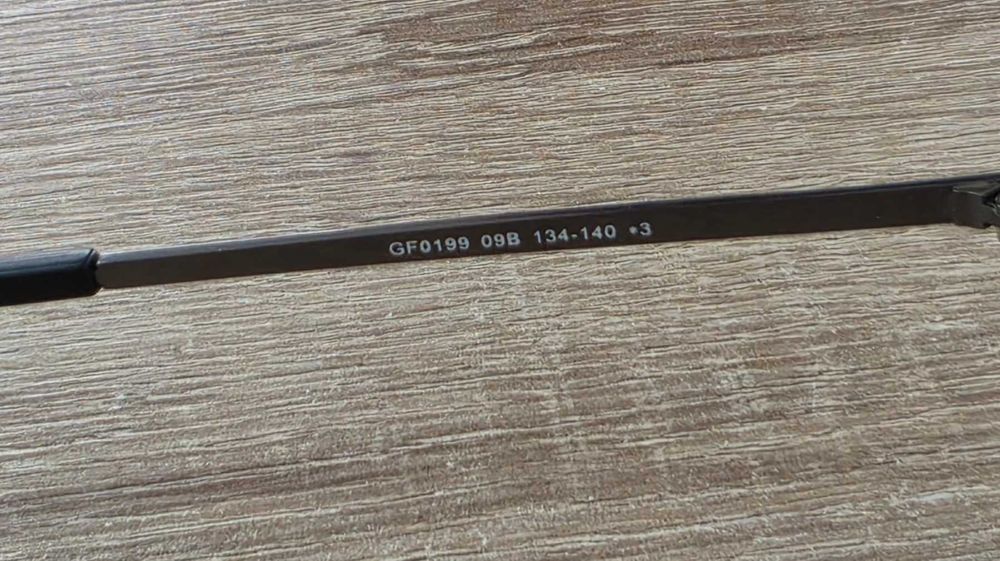 Guess GF0199  унисекс слънчеви очила