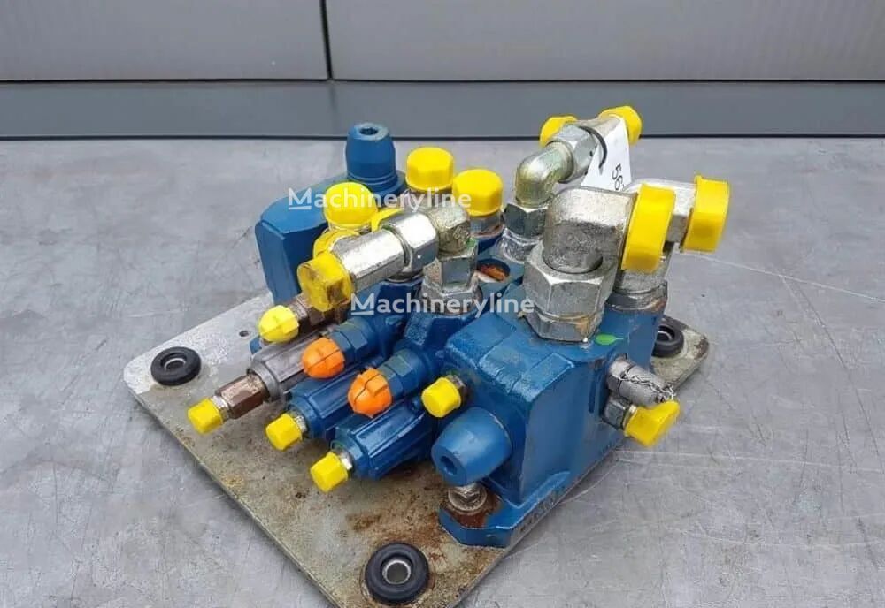 Distribuitor hidraulic Bobcat - Utilaj Construcții