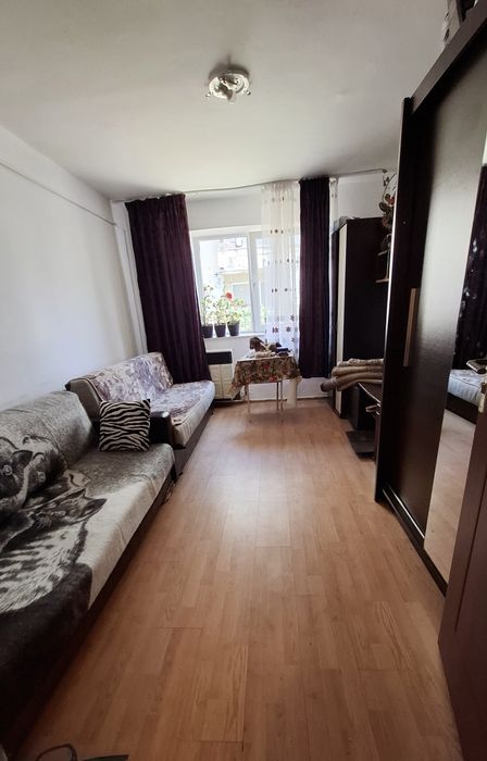 Se vinde camera stil garsoniera în blocul de cămine