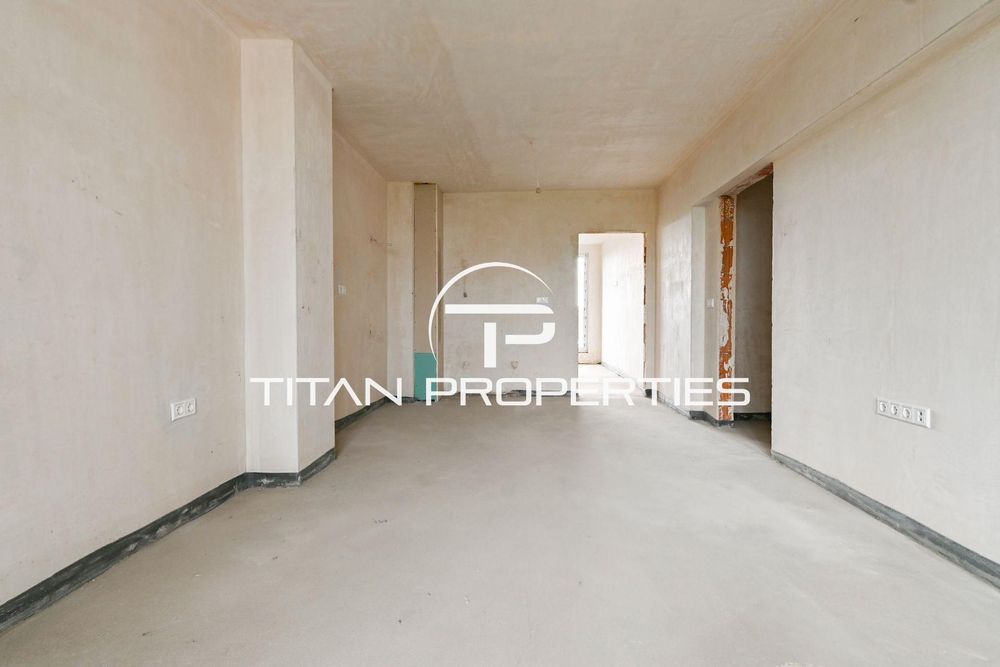 Тристаен за продажба в ж.к Лев Толстой