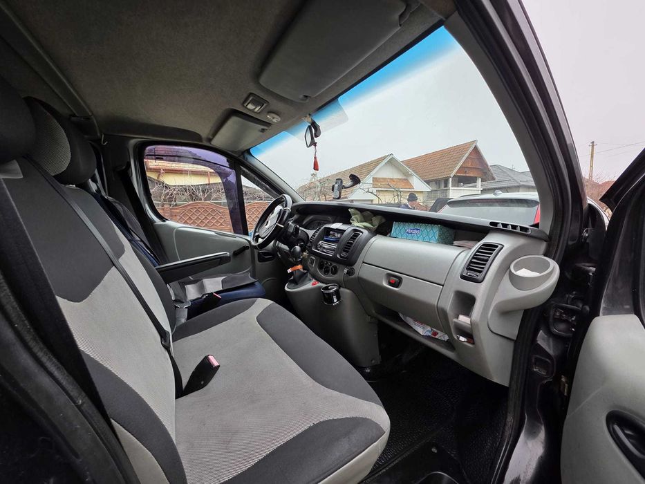 Renaul Trafic 2004, 6 locuri