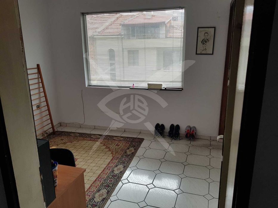 Продава се Къща в Асеновград - 620 кв.м за 1000 €/кв.м - Снимка #16