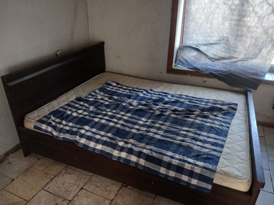 Продам шкаф , 2х спальную кровать